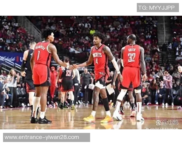 16NBA快船对决劲敌全力以赴争夺季后赛席位的精彩战役 16NBA快船对决劲敌全力以赴争夺季后赛席位的精彩战役